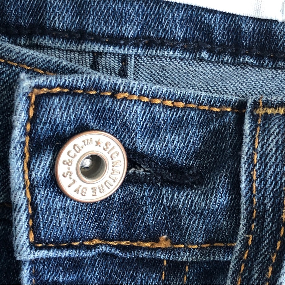 Levi’s Levi Strauss Mid-rise Boyfriend Dark Wash Distressed Denim Jeans - Picture 4 of 7